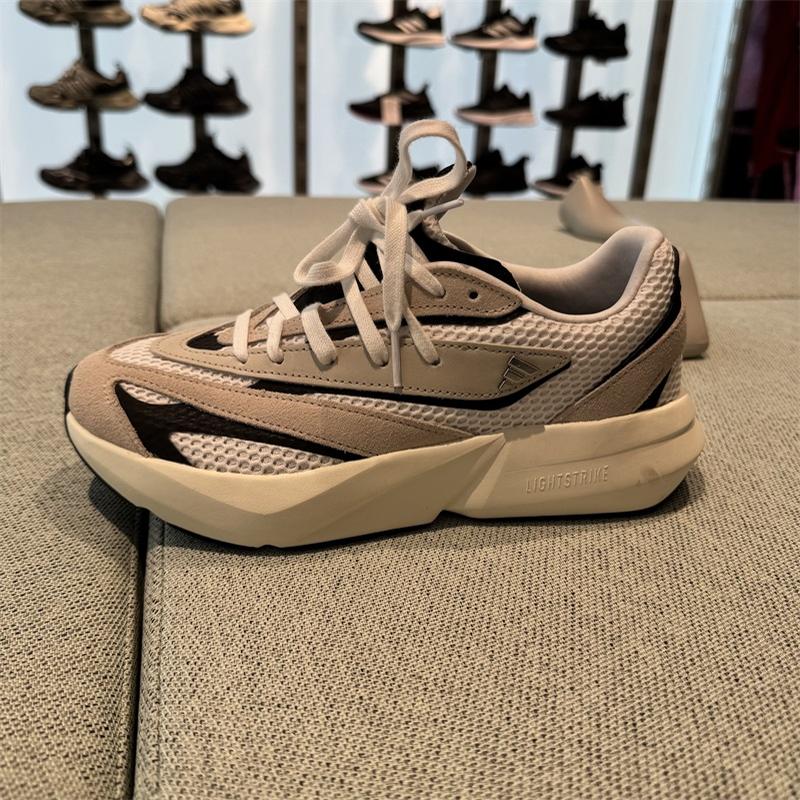 adidas阿迪达斯女鞋2025春季新款轻便缓震运动休闲鞋跑步鞋JH6962