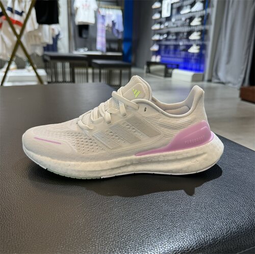 阿迪达斯女跑步鞋缓震透气