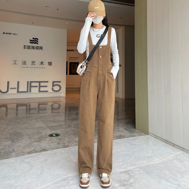 牛仔背带裤2023新款女卡其色宽松显瘦阔腿连体裤复古直筒拖地裤