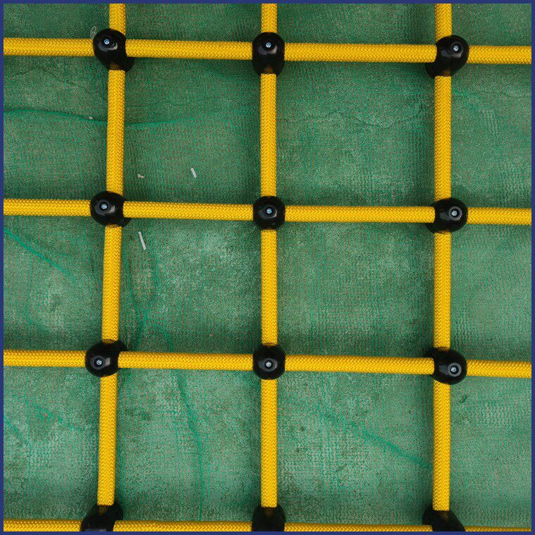 户外新款儿童攀爬网架幼儿园体能拓展训练钻爬网彩虹网绳网防护网