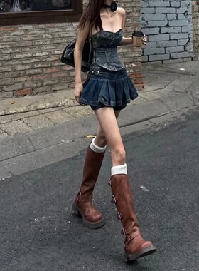 网红粗跟高筒棕色长靴女2023新款朋克风马丁靴厚底直筒骑士靴子潮