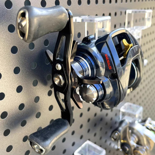 路亚渔轮水滴轮纺车轮鼓轮洞洞板挂架展示架墙木头打孔螺丝固定架