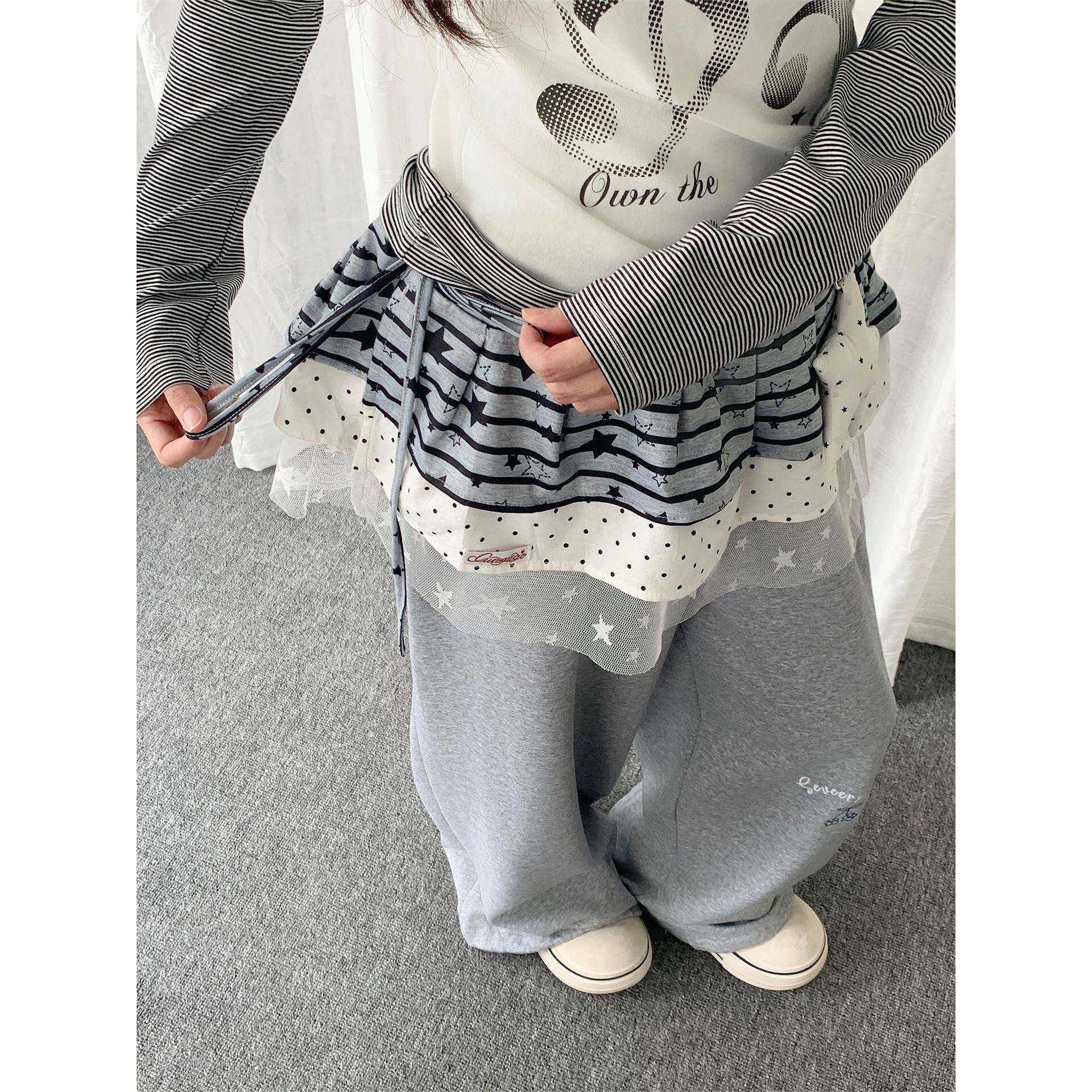 Solkatt亚萌感条纹星星蕾丝拼接屁帘半身裙女小众设计感打底短裙