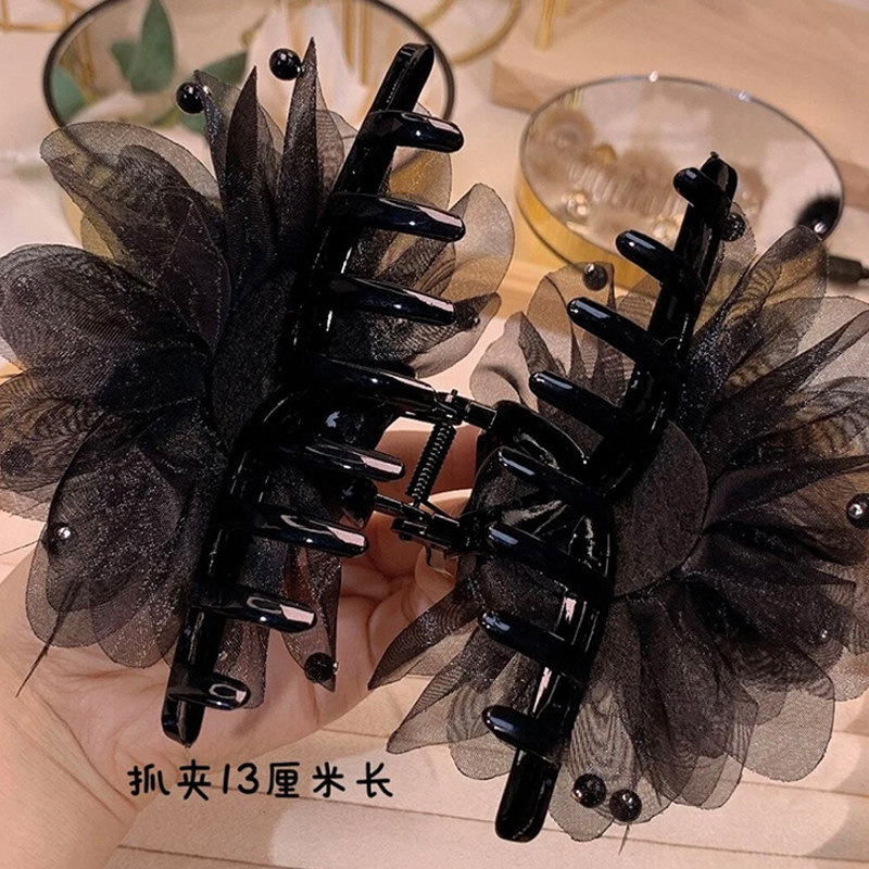 网纱牡丹花羽毛抓夹2025新款爆款轻奢时尚大号鲨鱼发夹后脑勺神器