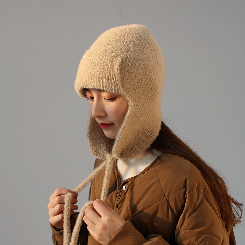 仿貂绒材质护耳帽戴起来亲肤舒适