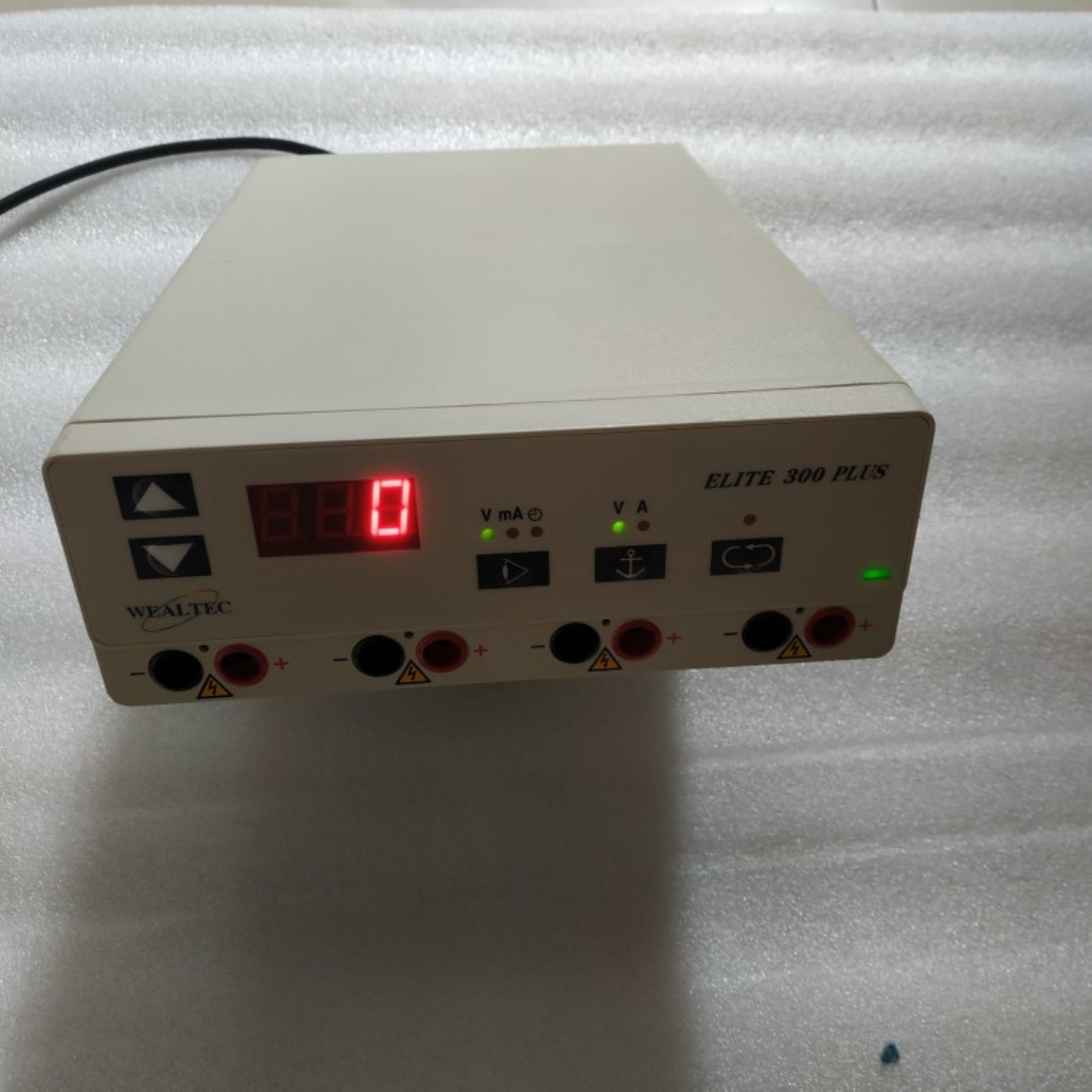 售前询价新的    WEALTEPC ELITE  300  PLUS  有4台 在4-1