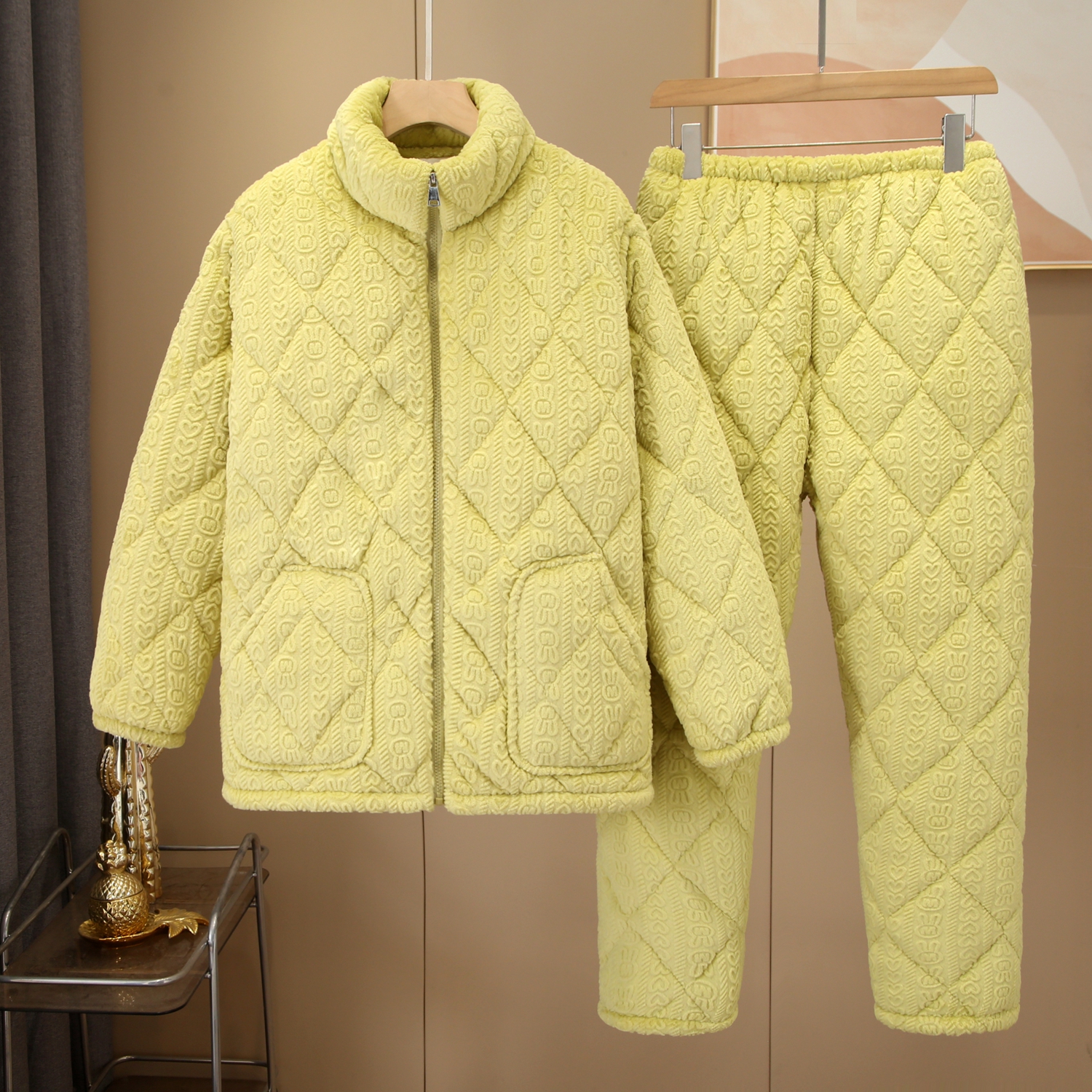 女冬新款三层加厚牛奶绒睡衣套装珊瑚绒法兰绒秋冬可外穿家居服