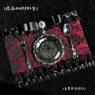 白雾原创设计吧唧托哥特黑红道具成品扎板材料包痛包谷美吃谷痛板