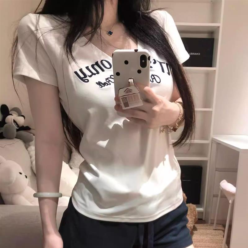 美式正肩白色v领字母刺绣短袖t恤女夏季小众设计感修身收腰上衣潮