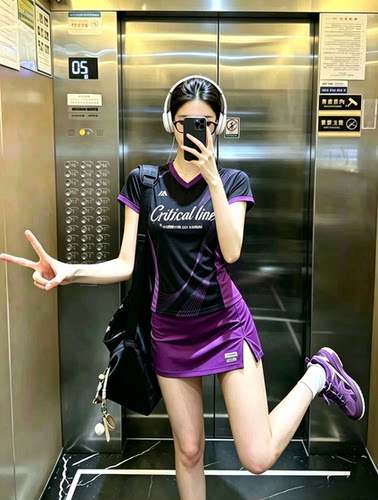女V领速干短袖羽毛球比赛套装