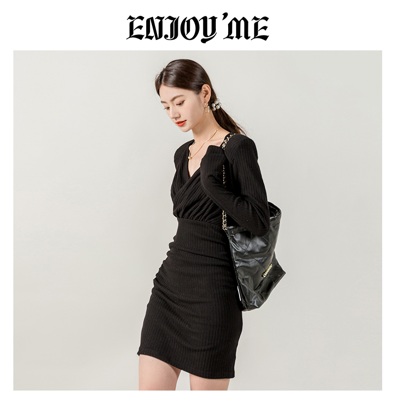 ENJOYME女装黑色修身短款连衣裙