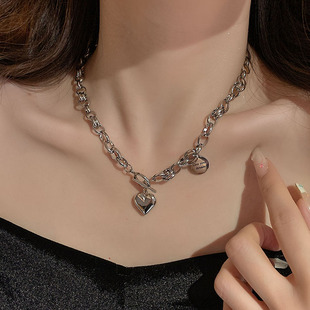 卫衣链甜酷女韩版嘻哈钛钢不掉色毛衣项链衣服配饰颈链爱心锁骨链