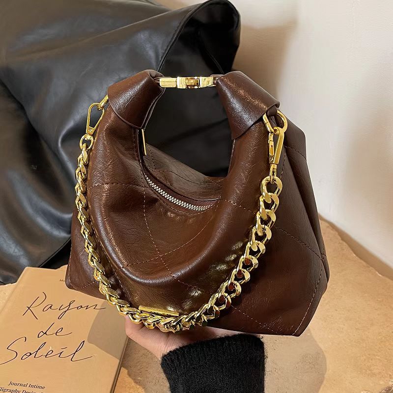 包包女斜挎包2025新款春夏款大容复古百搭高级感女士单肩水桶包