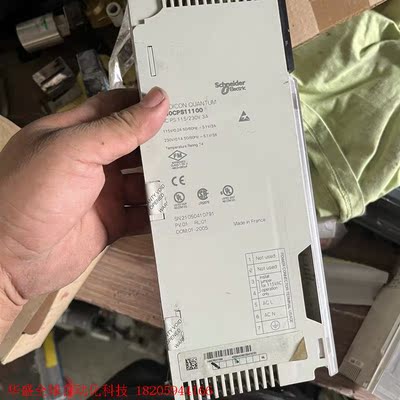 施耐德 140cpu11303一个  140cps11100