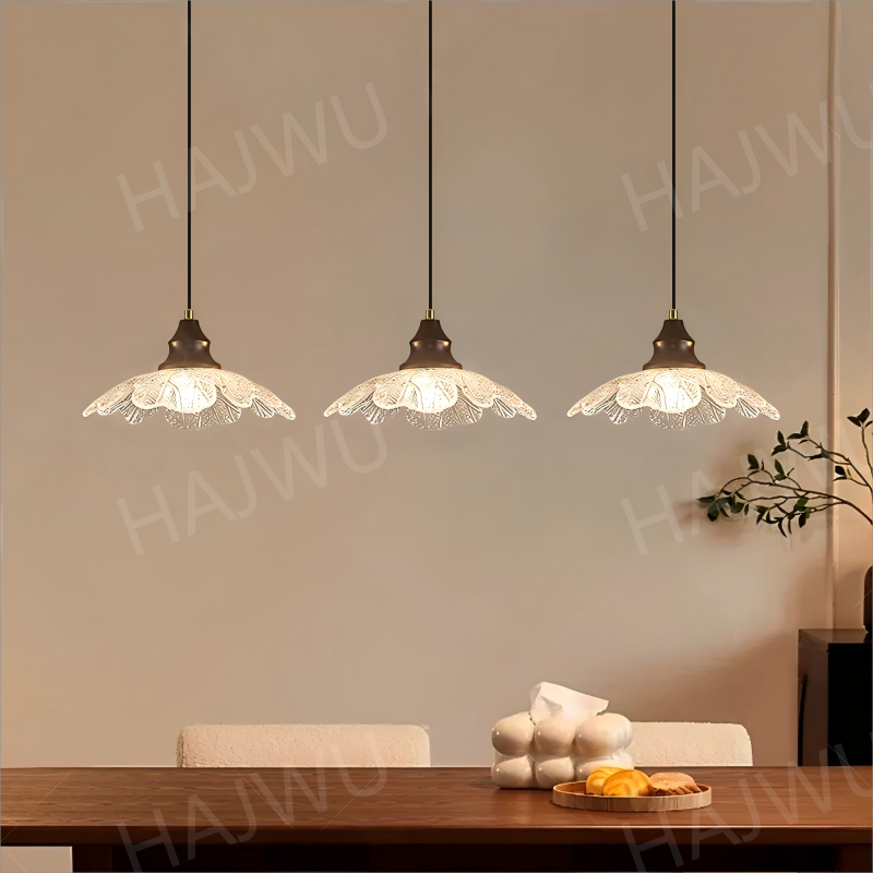 法式复古中古风餐厅吊灯轻奢高级感2025新款三头吊线民宿吧台灯具