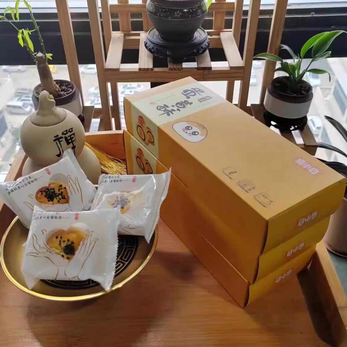 鹭小白三粒蛋黄酥肉松/椰皇/流心板栗酥厦门特产中秋春节送礼糕点