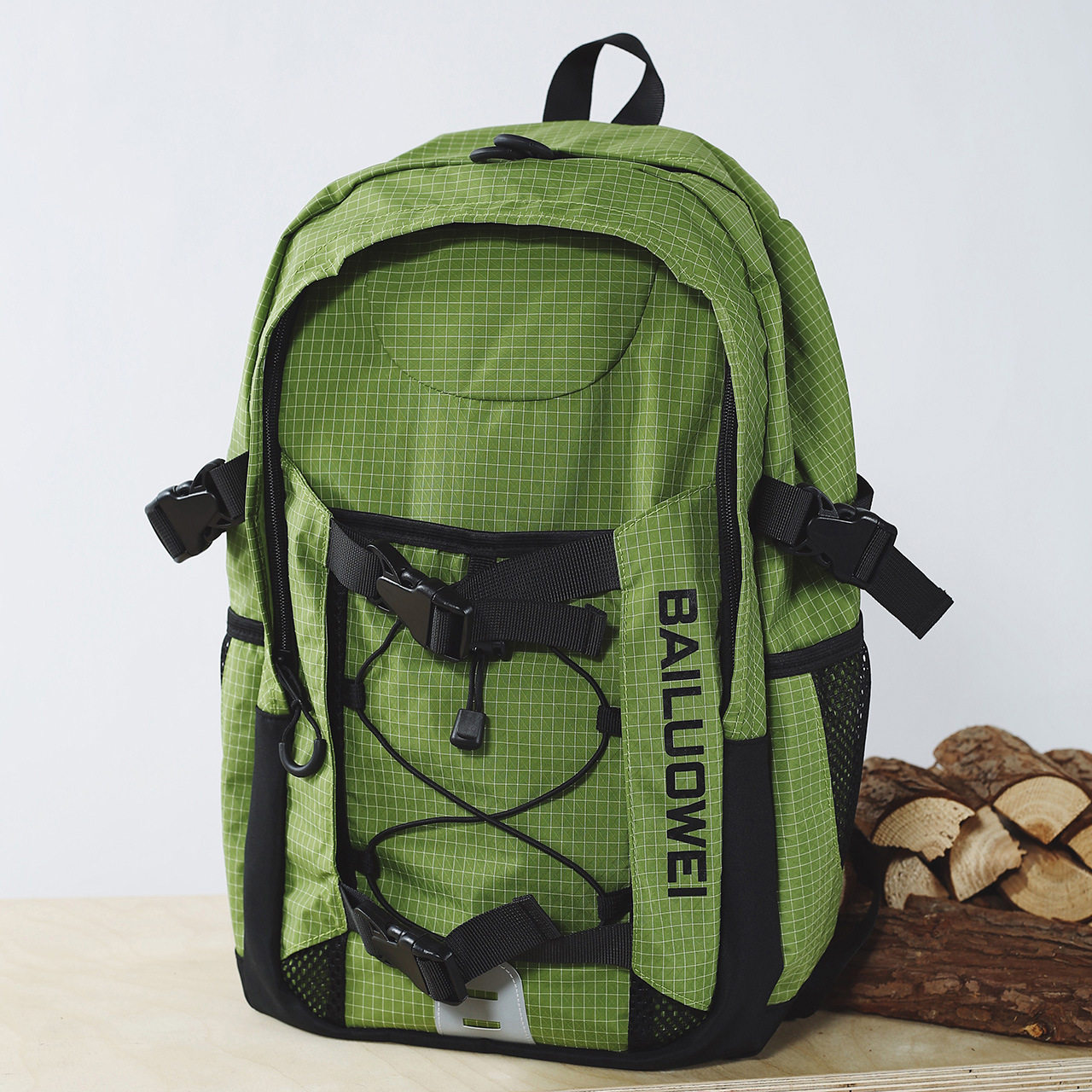 户外徒步登山包男款轻便高颜值运动背包女款潮牌工装旅行双肩包酷