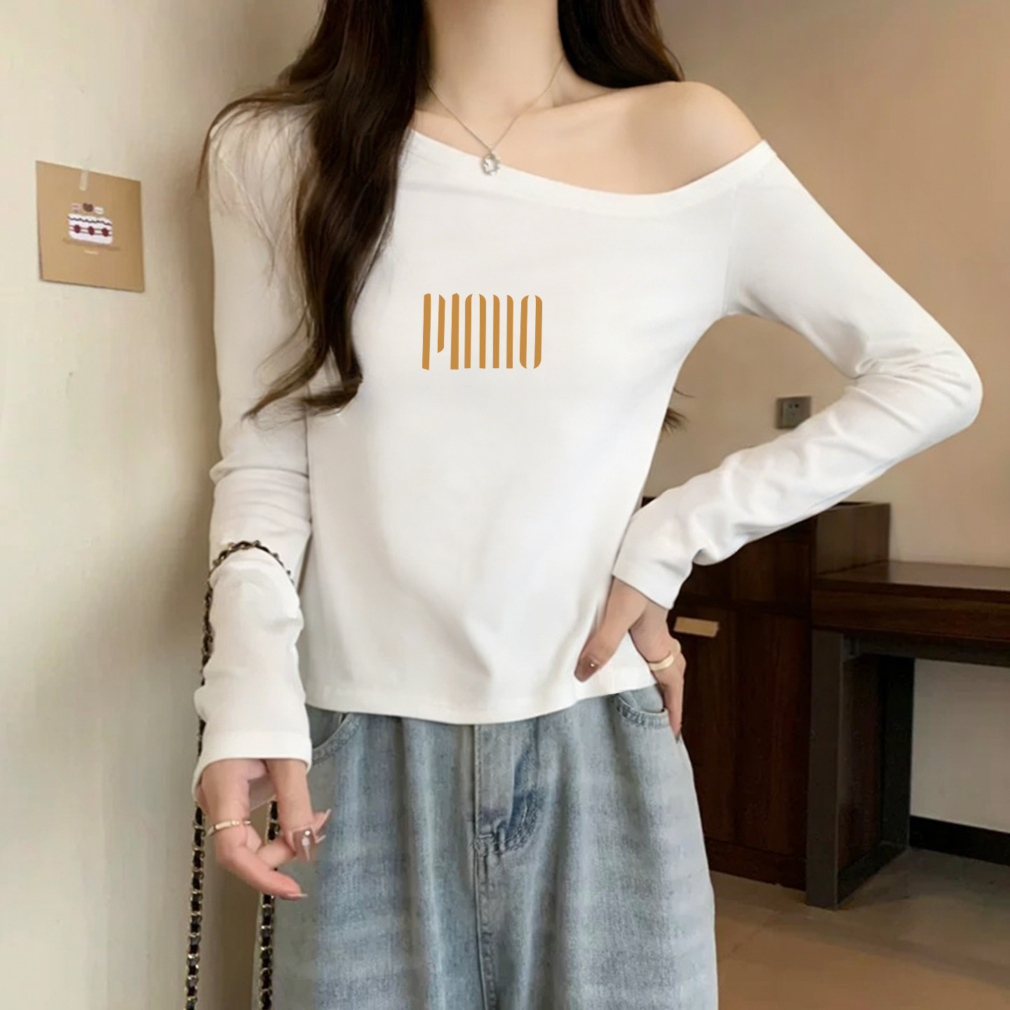 美式设计感白色斜肩T恤女修身别致上衣打底衫2026年春季露肩长袖,女装/女士精品,T恤,淘宝优惠券,粉丝福利购,淘宝优惠卷