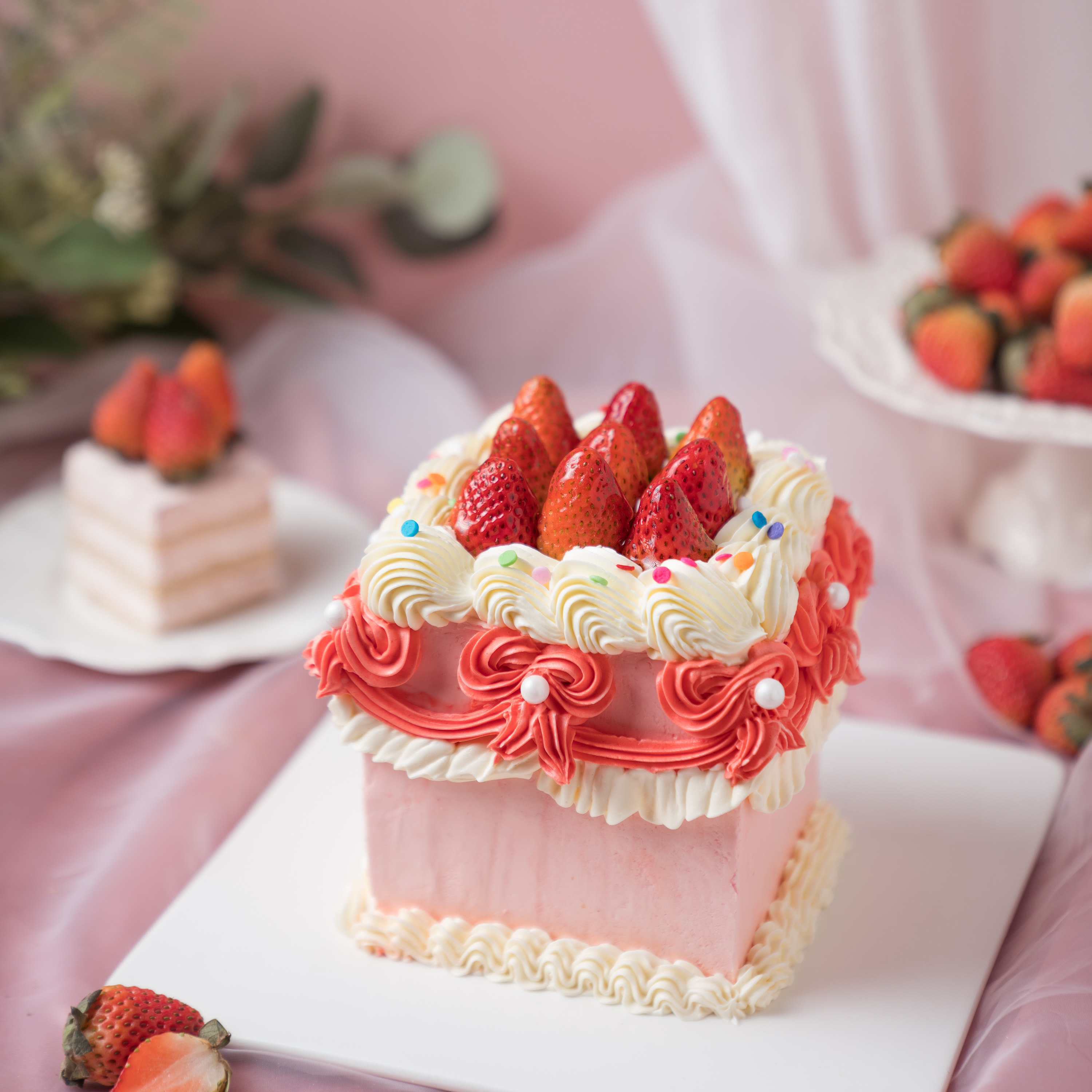 芝心花【小莓好】草莓裱花奶油复古可爱生日蛋糕北京同城