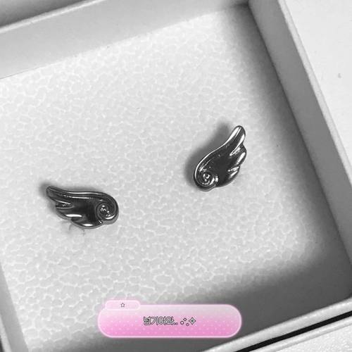 coyseio可爱天使小翅膀迷你银耳钉耳环新款百搭纯银不过敏养耳洞