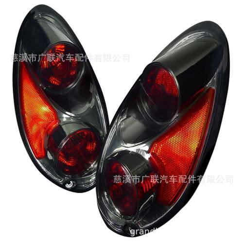 尾灯适用于2001-2005 Chrysler PT Cruiser Tail Lights美规