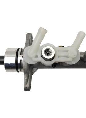 51110-85840汽车制动总泵刹车总泵适用于铃木奥拓SUZUKI ALTO III