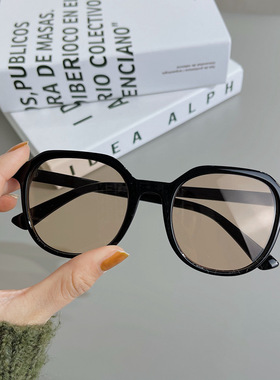 大脸凹造型街拍个性风茶色太阳镜