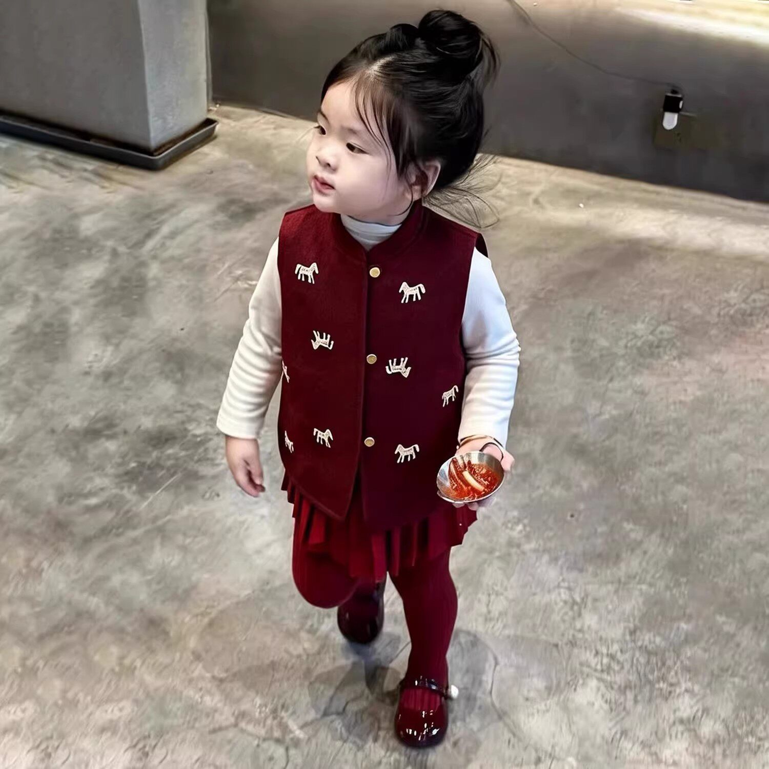 汉服女宝宝中式红色小马立领马甲