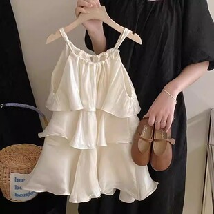 韩版女童2026夏季新款杏色珠光吊带裙小女孩海边度假蛋糕公主裙子