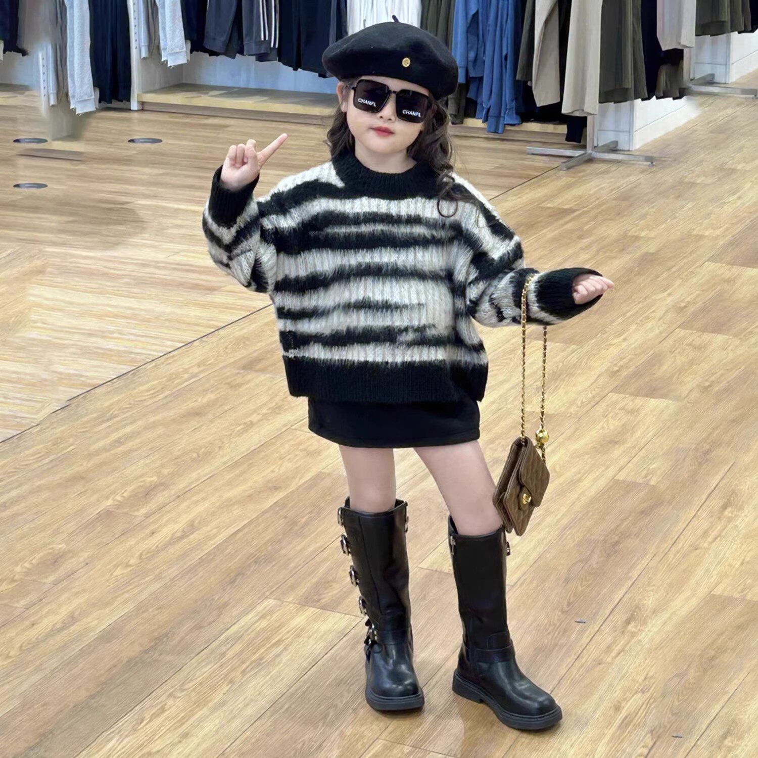 韩国童装2025秋冬新款马海毛复古条纹毛衣女童黑色半身裙两件套潮
