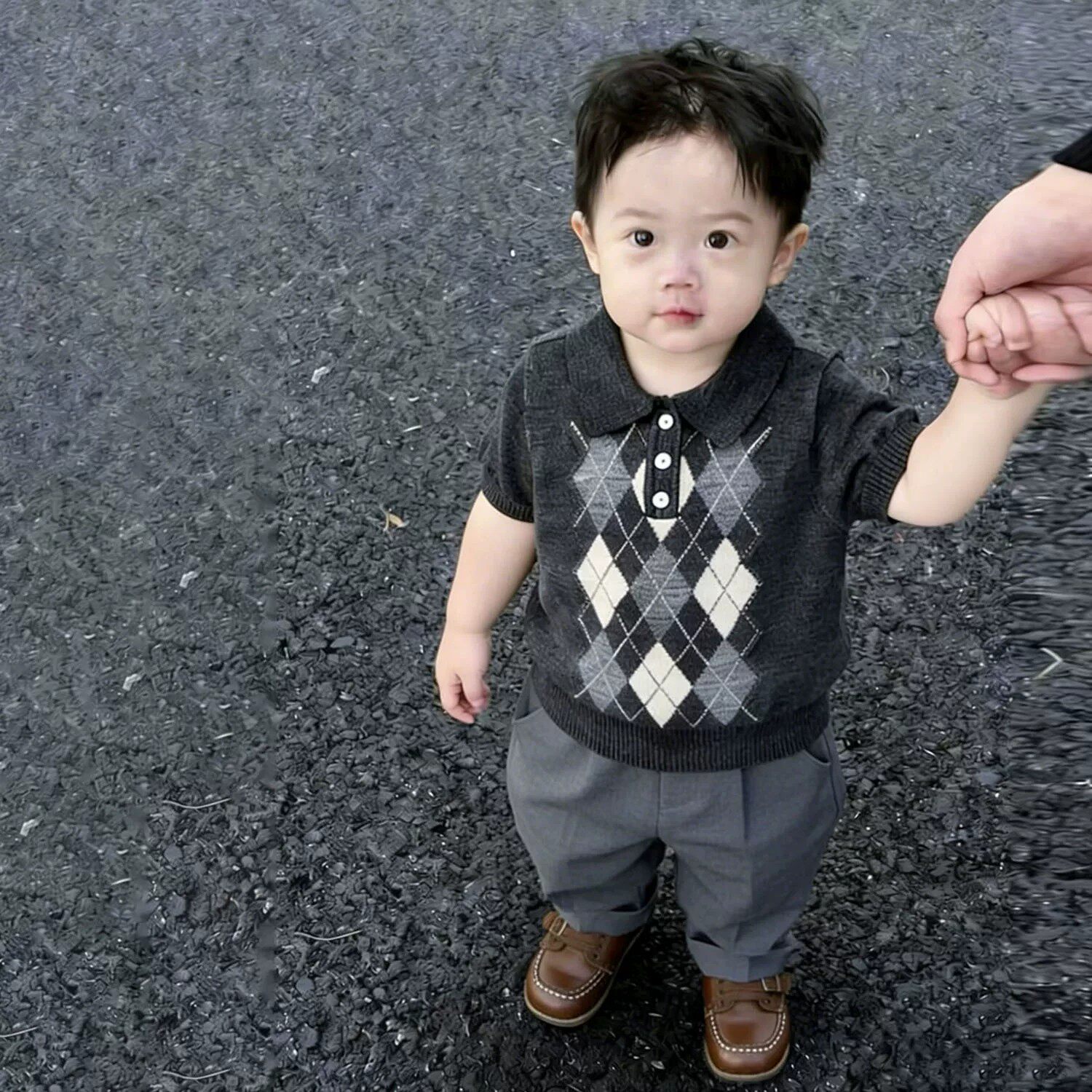 韩系萌娃穿搭26夏款男童灰色菱格Polo短袖针织衫儿童西装长裤套装
