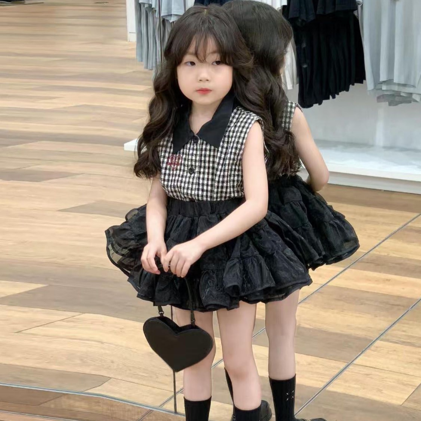 女童夏季套装2025新款黑白格子翻领刺绣背心童装黑色蓬蓬半身纱裙