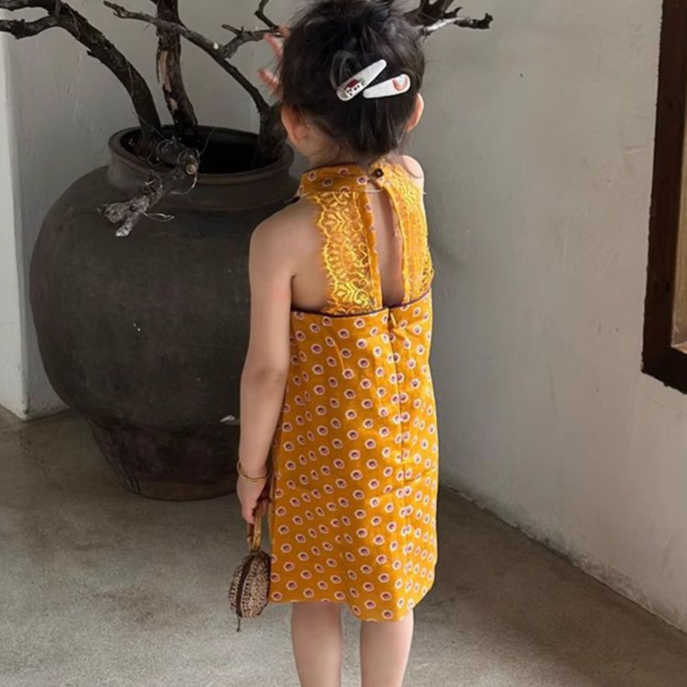 新中式女童2025夏季新款橘色碎花旗袍裙小女孩国风立领盘扣背心裙