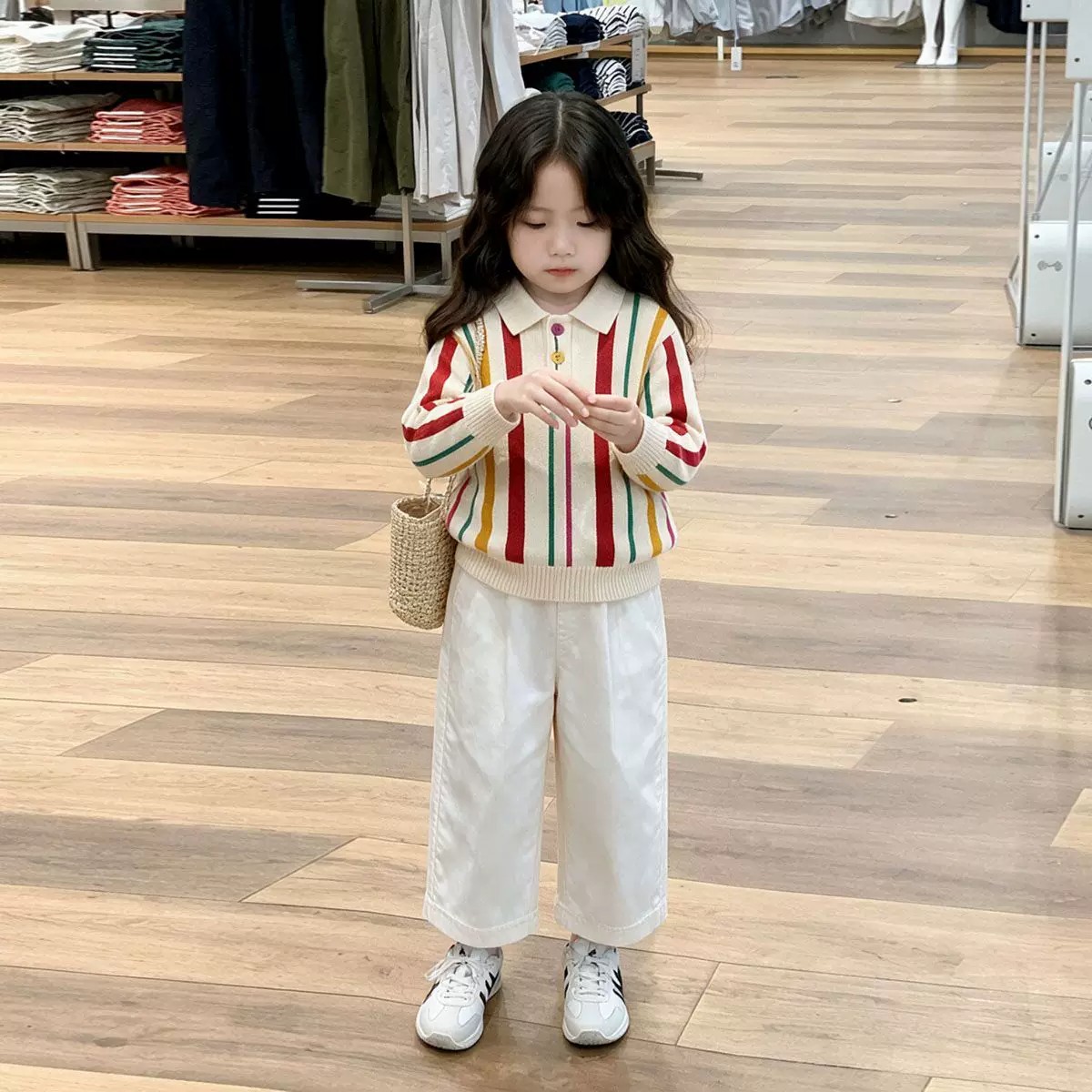 女童秋冬复古彩色条纹针织毛衣