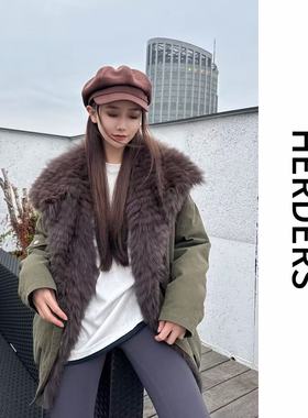 11.11 短款大毛领狐狸毛羽绒服 257362
