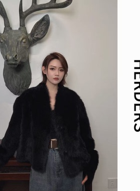 HERDERS 短款V领纽扣款皮毛一体外套 52136