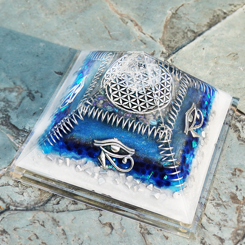 荷鲁斯之眼埃及风水晶宝石金字塔居家客厅卧室玄关车载摆件定制