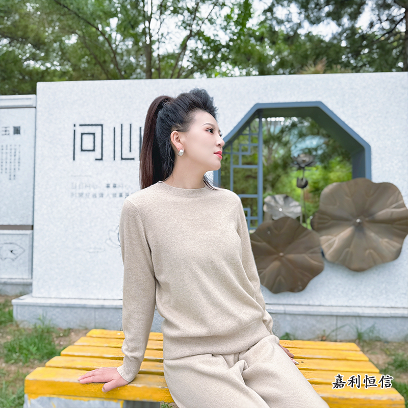 【匠心工艺】经典休闲纯色基础款女式纯山羊绒圆领套衫