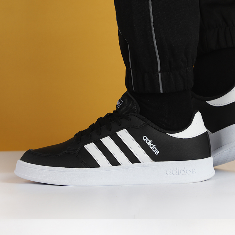 阿迪达斯夏季耐磨透气滑板鞋