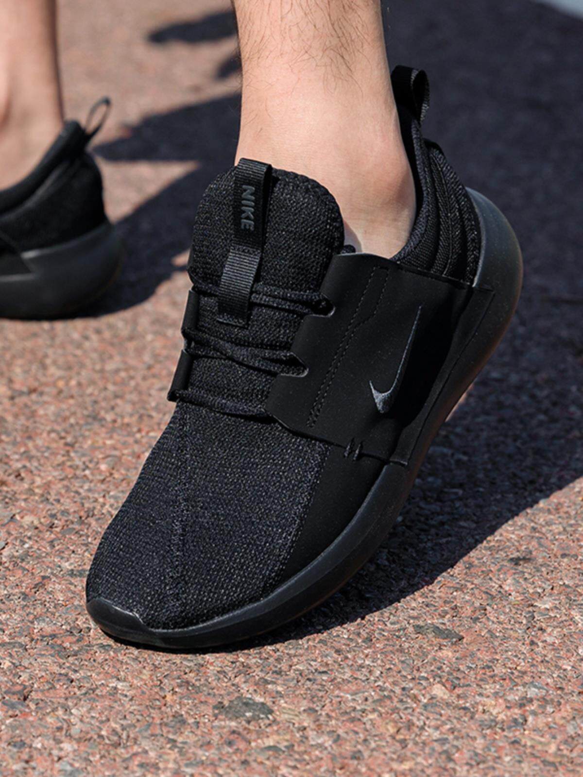 NIKE耐克男鞋夏季新款黑色运动鞋健步休闲鞋网面透气跑步鞋子男