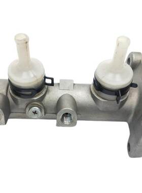 8-94441-331-0 汽车制动总泵刹车总泵适用五十铃 ISUZU ELF