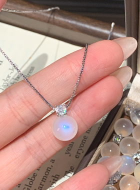 天然月光石项链女配饰小灯泡水晶