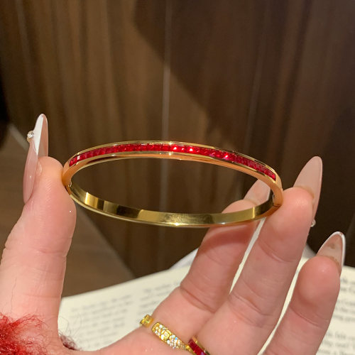 红钻满天星钛钢手镯女高级感新年