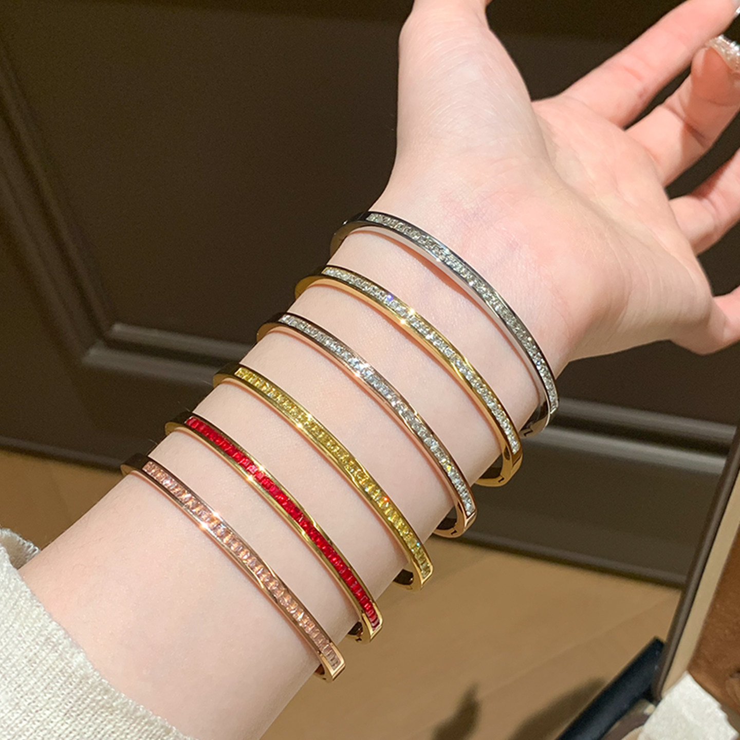 彩色满天星钛钢手镯女款手环素圈手镯子高级感手链轻奢小众手饰品