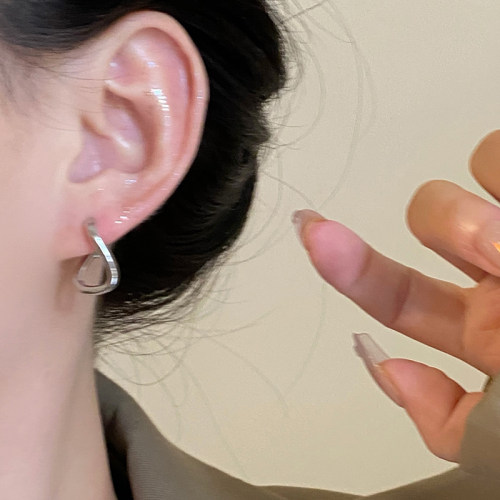 几何扭纹耳扣耳环女金属高级感