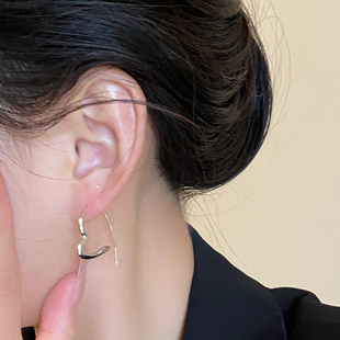 方圆脸天菜！爱心耳环弯钩耳钉高级感独特耳环女耳坠耳饰品大耳圈