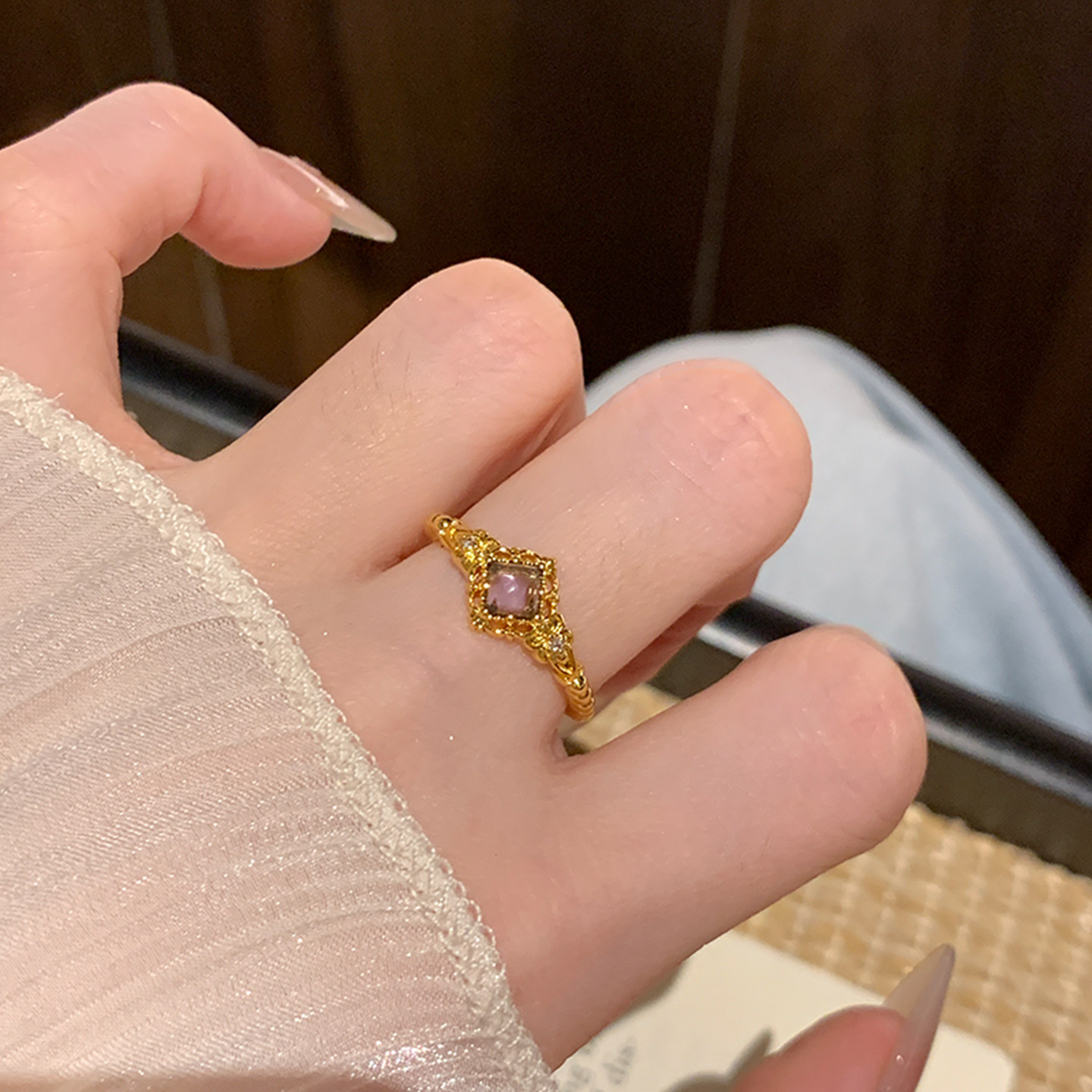 复古宫廷蕾丝紫方糖戒指女款2026新款高级感显贵金色开口素圈戒指