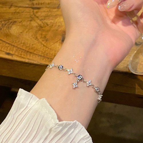 碎钻四叶草流苏手链女精致优雅