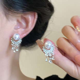 施家珍珠耳钉轻奢高级感气质大气耳饰女独特耳环蕾丝流苏耳坠饰品