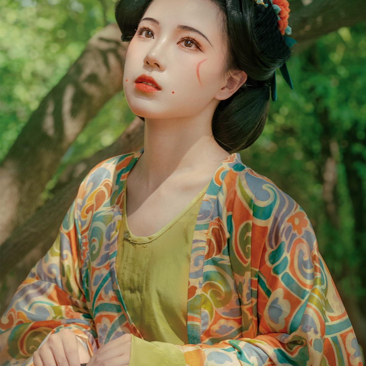 真丝素绉缎唐制套装显瘦亲肤舒适